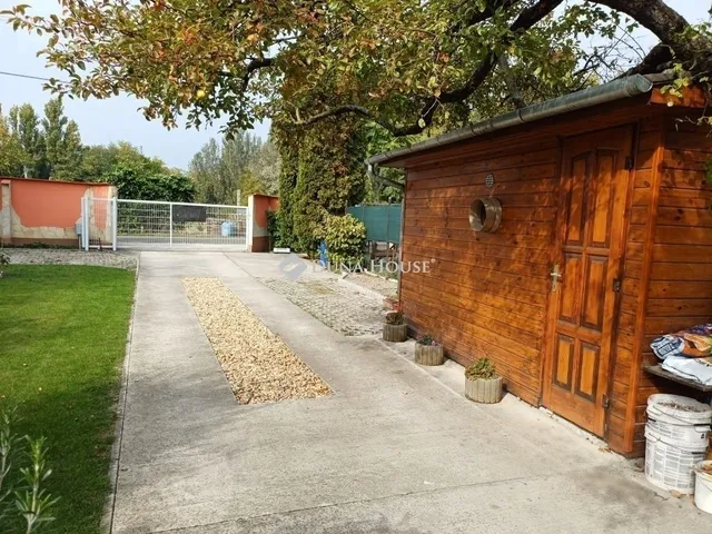 Eladó ház Szigetcsép 77 nm