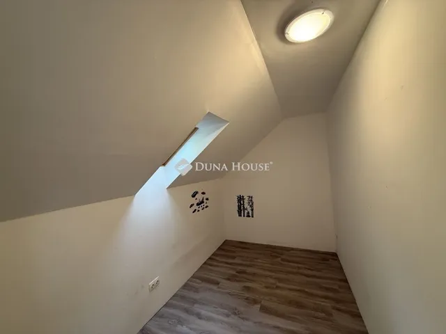 Eladó ház Áporka 166 nm