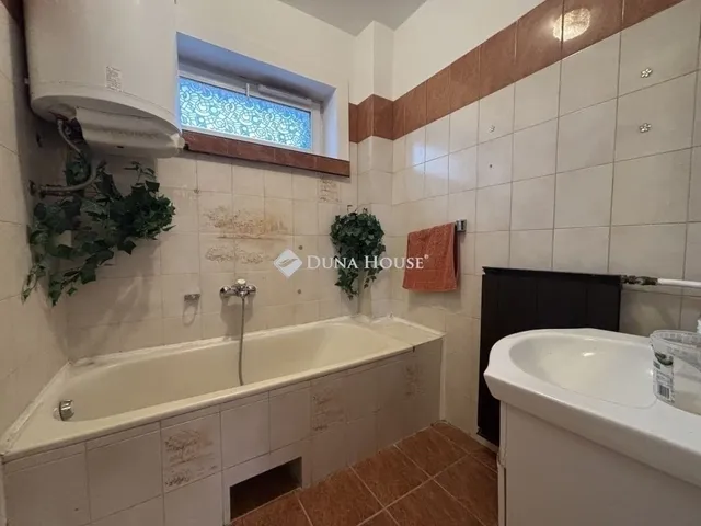 Eladó ház Dunaharaszti 327 nm