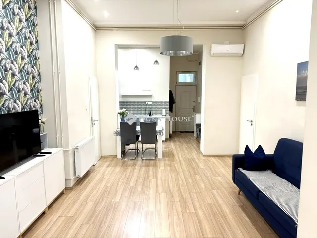 Eladó lakás Budapest V. kerület, Belváros 74 nm