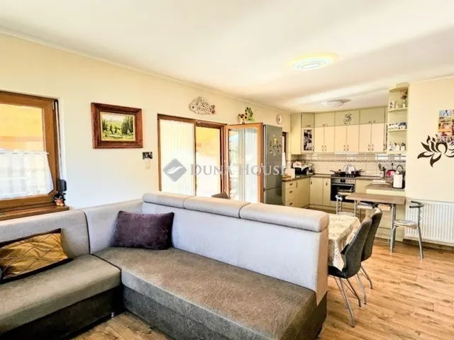 Eladó üdülő és hétvégi ház Szigetcsép 160 nm