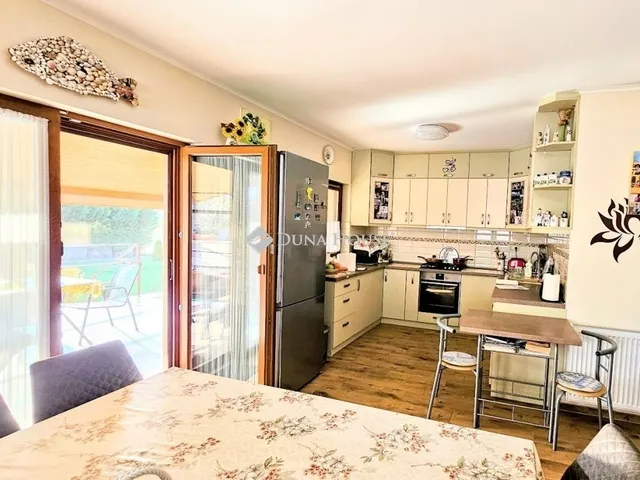 Eladó üdülő és hétvégi ház Szigetcsép 160 nm