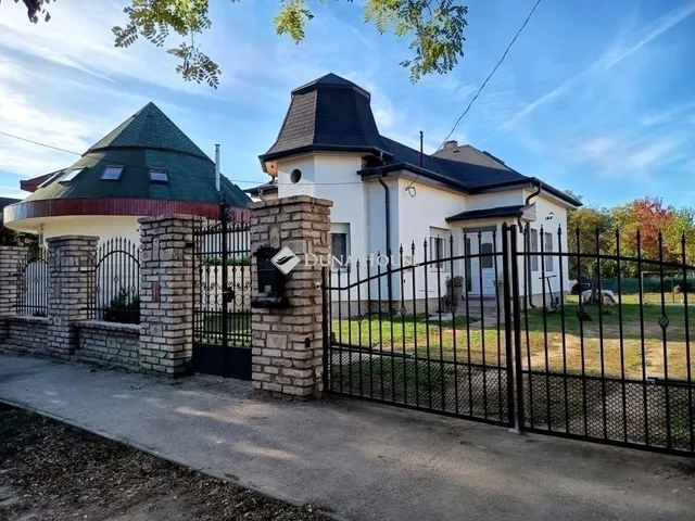 Eladó ház Budapest XVIII. kerület, Újpéteritelep 91 nm