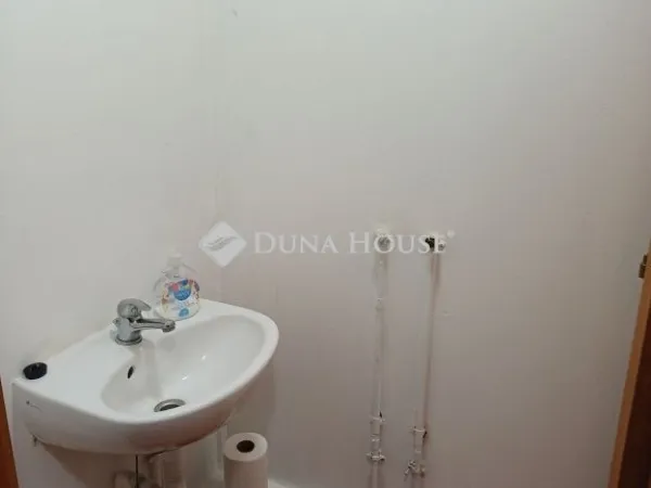 Eladó kereskedelmi és ipari ingatlan Ráckeve 45 nm