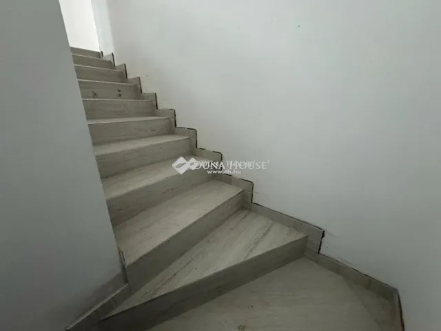 Eladó lakás Ráckeve 62 nm