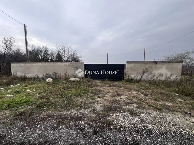 Eladó telek Törökbálint 1281 nm