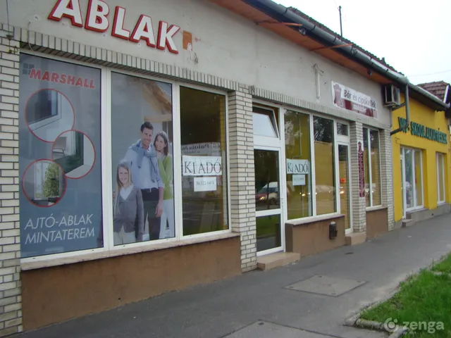 Kiadó kereskedelmi és ipari ingatlan Budapest XV. kerület, Újpalota 30 nm