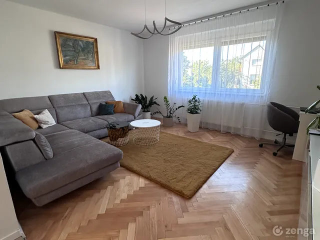 Eladó ház Gyenesdiás 215 nm