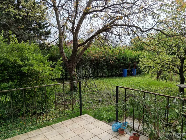 Eladó üdülő és hétvégi ház Budakeszi, Nagyszénászug 40 nm