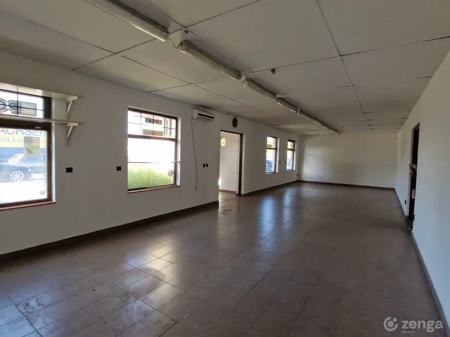 Kiadó kereskedelmi és ipari ingatlan Szigetszentmiklós 163 nm