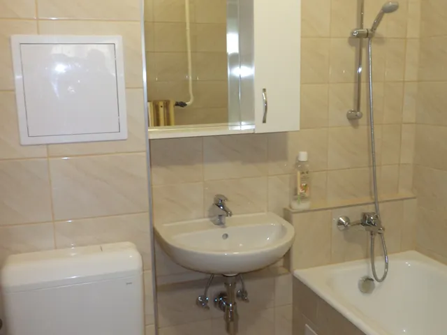 Kiadó lakás Hajmáskér 32 nm