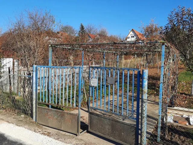 Eladó üdülő és hétvégi ház Oroszlány 30 nm