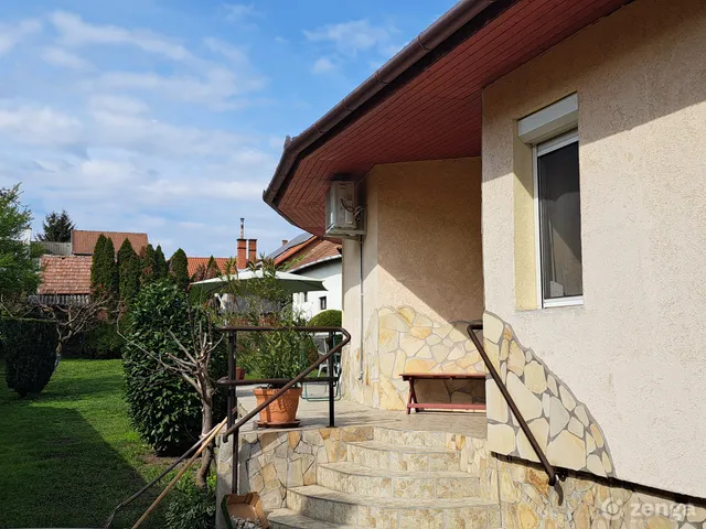 Eladó ház Kaposvár, Északnyugati városrész 150 nm