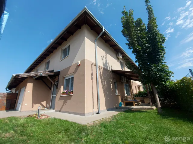 Eladó lakás Vecsés, Felsőhalom 118 nm