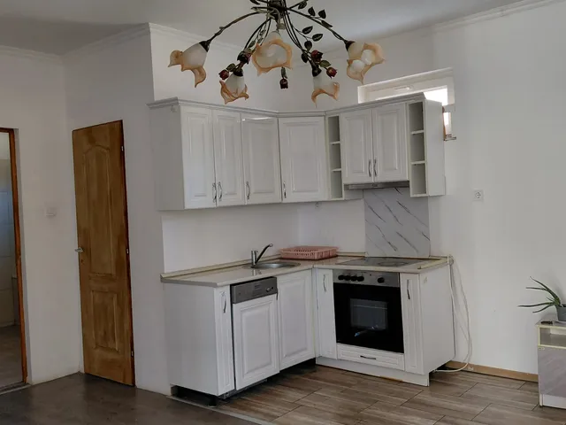 Kiadó ház Nyíregyháza, Borbánya 125 nm