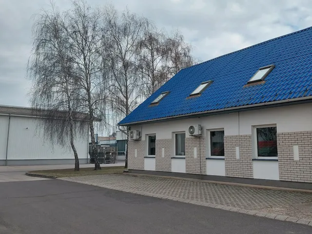 Eladó kereskedelmi és ipari ingatlan Nyíregyháza, Kertváros 222 nm