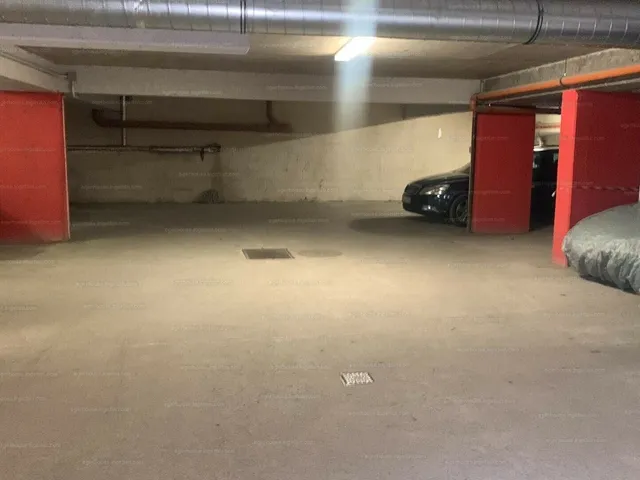 Kiadó garázs Eger, Károlyváros, Tízes honvéd út 23 19 nm