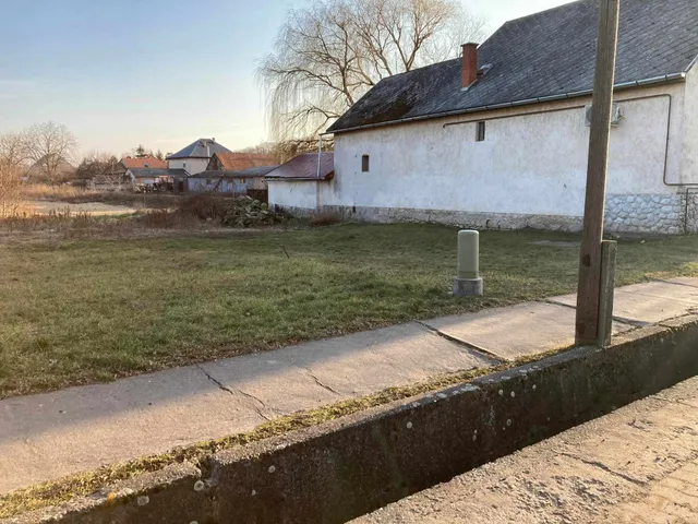 Eladó telek Novaj 2309 nm