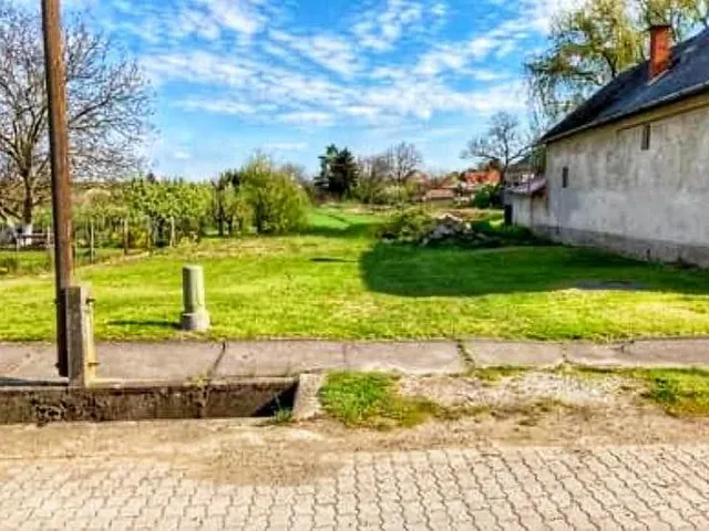 Eladó telek Novaj 2309 nm