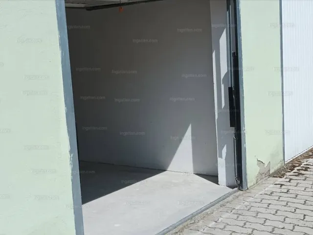 Kiadó garázs Eger, Belváros 16 nm