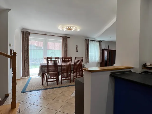 Kiadó ház Eger, Belváros 172 nm