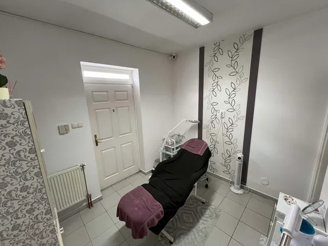 Eladó kereskedelmi és ipari ingatlan Eger, Maklárihóstya 54 nm