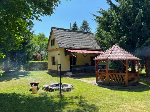 Eladó üdülő és hétvégi ház Szarvaskő 25 nm