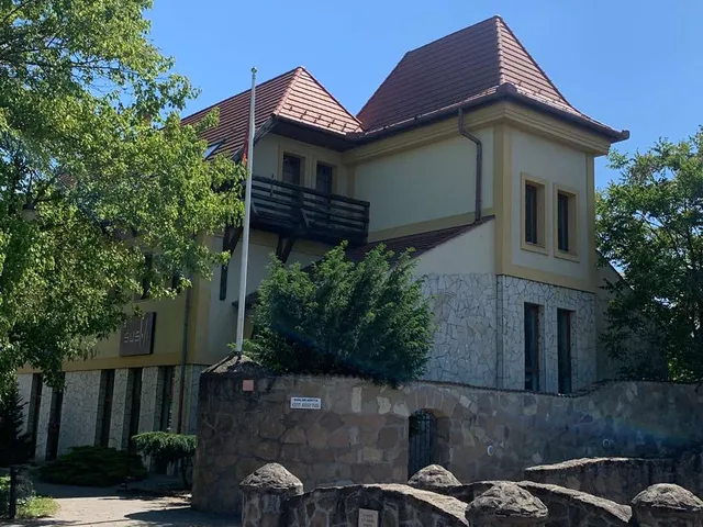 Eladó kereskedelmi és ipari ingatlan Eger, Belváros 156 nm