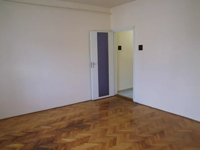 Kiadó lakás Eger, Hajdúhegy 42 nm