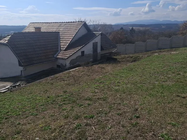 Eladó nyaraló Egerszalók 100 nm