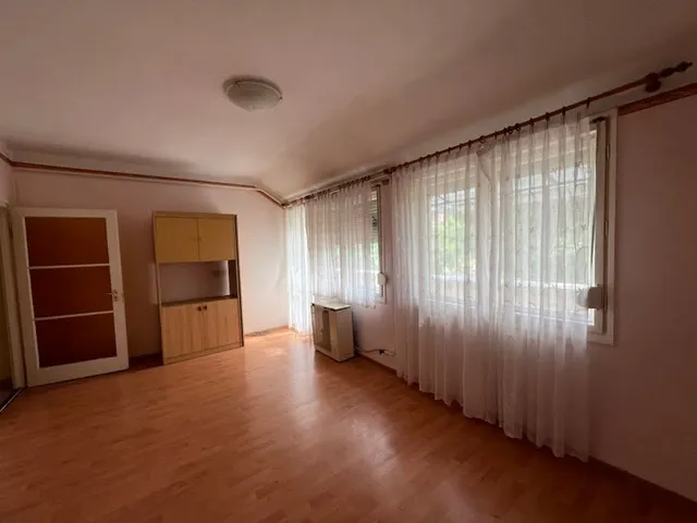 Kiadó lakás Eger, Belváros 82 nm