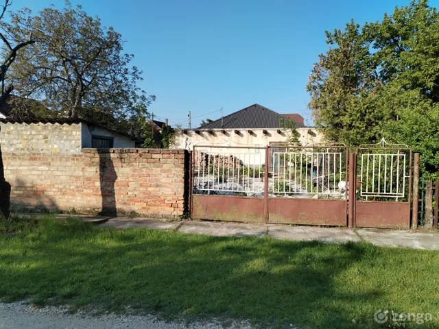 Eladó telek Baj 200 nm