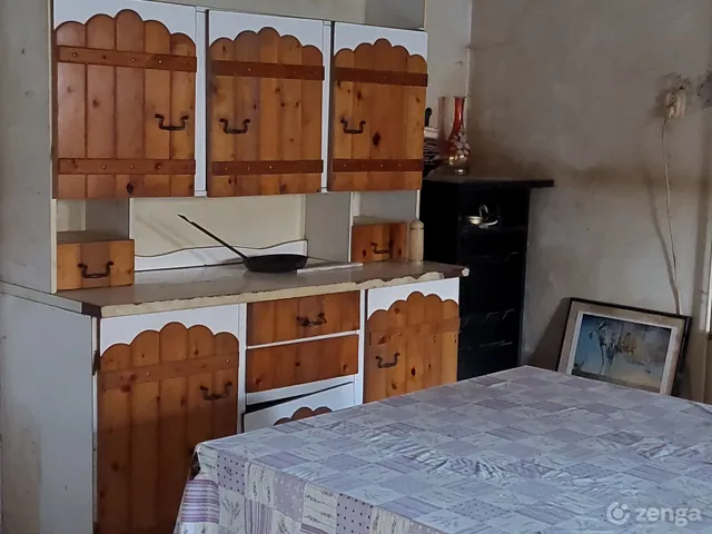 Eladó ház Érd, Sugár utca 300 nm