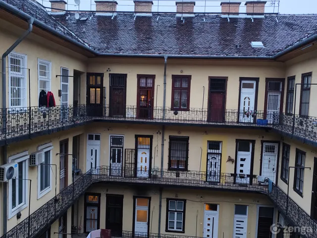 Eladó lakás Budapest VIII. kerület, Orczynegyed, Baross utca 124 40 nm