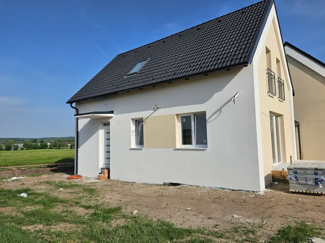 Eladó ház Vácrátót, Zólyomi Bálint utca 103 nm