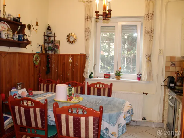 Eladó ház Budapest XXI. kerület, Királyerdő 160 nm
