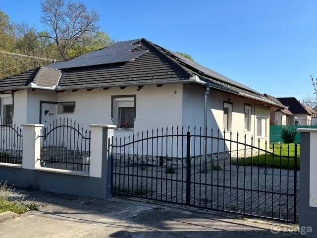 Eladó ház Nagyvenyim 156 nm