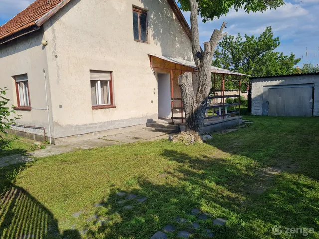 Eladó ház Délegyháza 90 nm