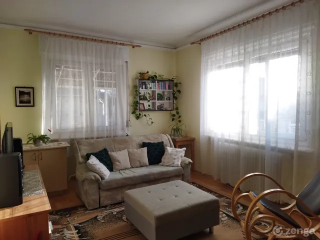 Eladó ház Érd, Tisztviselőtelep 150 nm