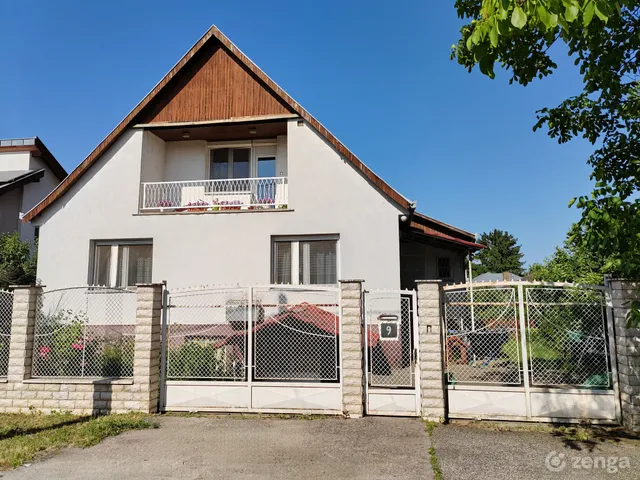 Eladó ház Érd, Tisztviselőtelep 150 nm