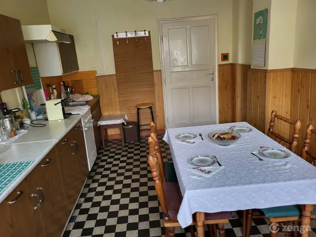 Eladó ház Győr, Szent Imre út 160a 72 nm