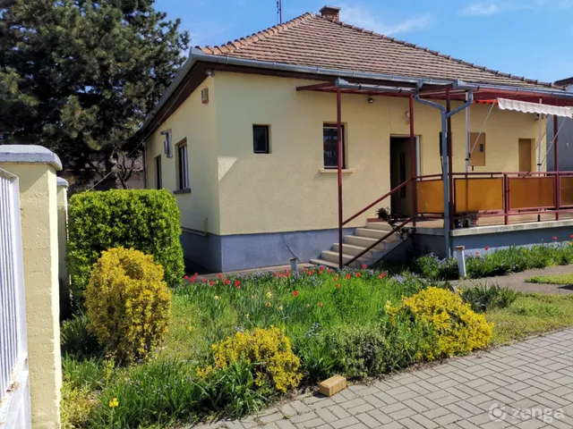 Eladó ház Budapest XXI. kerület, Fűz utca 100 nm