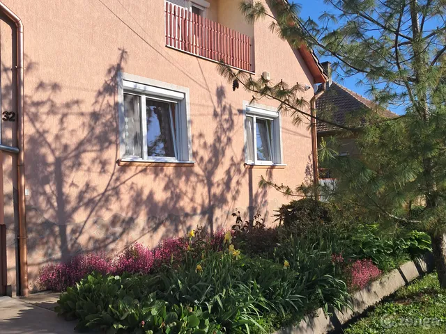 Eladó ház Szeged, Tápé 156 nm