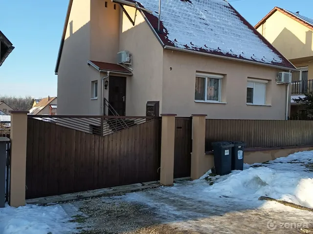 Eladó ház Oroszlány, Borbálatelep 125 nm