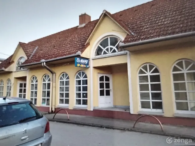 Eladó kereskedelmi és ipari ingatlan Mezőkövesd 221 nm