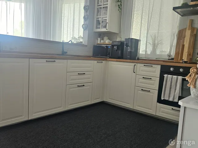 Eladó lakás Debrecen, Vargakert 97 nm