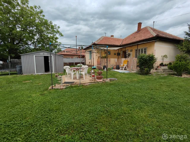 Eladó ház Csány 80 nm