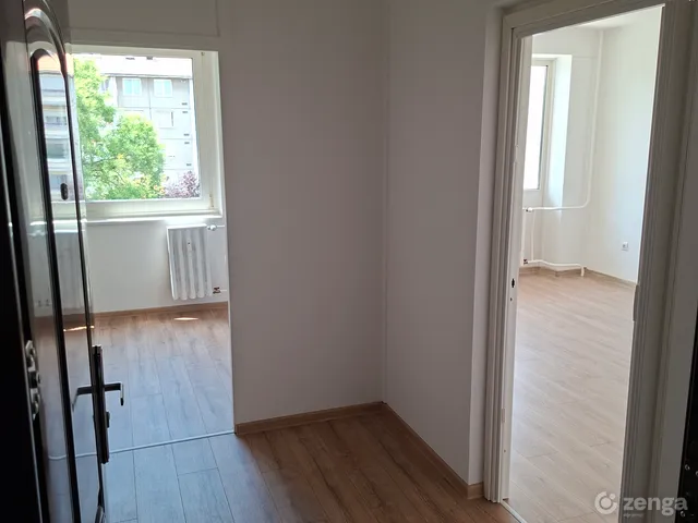 Eladó lakás Tatabánya, Gál István-lakótelep 37 nm