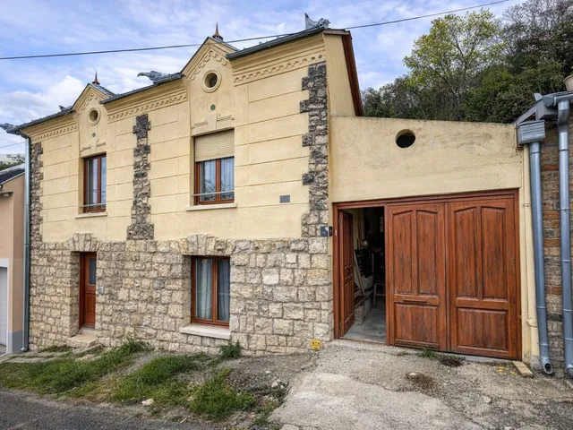 Eladó ház Pécs, Belváros 172 nm