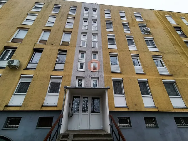 Eladó lakás Szentlőrinc 59 nm